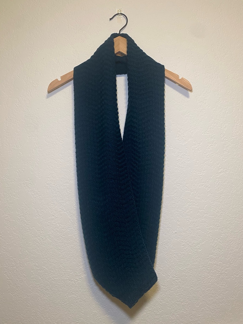 Cotton On - Emerald Knit Infinity Scarf (NWT)